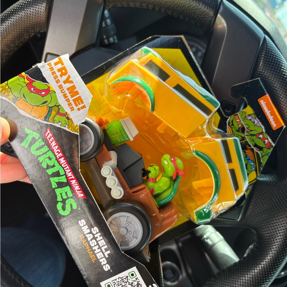 Nickelodeon Teenage Mutant Ninja Turtles Smashers Toy - Yellow and Green